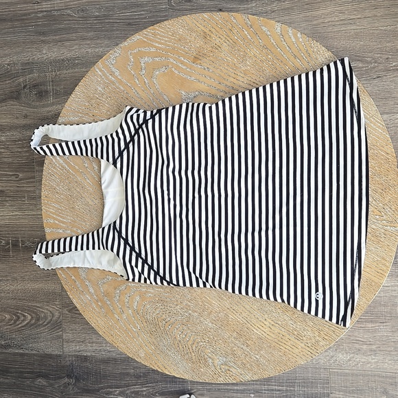 Lululemon Tank-Size 6 - Picture 2 of 5